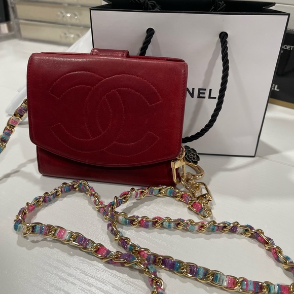 Chanel Burgundy Leather wallet - Picture 2 of 12